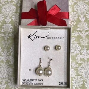 💥💥NIB Kim Rogers 2 Piece Pearl Earring Set💥💥